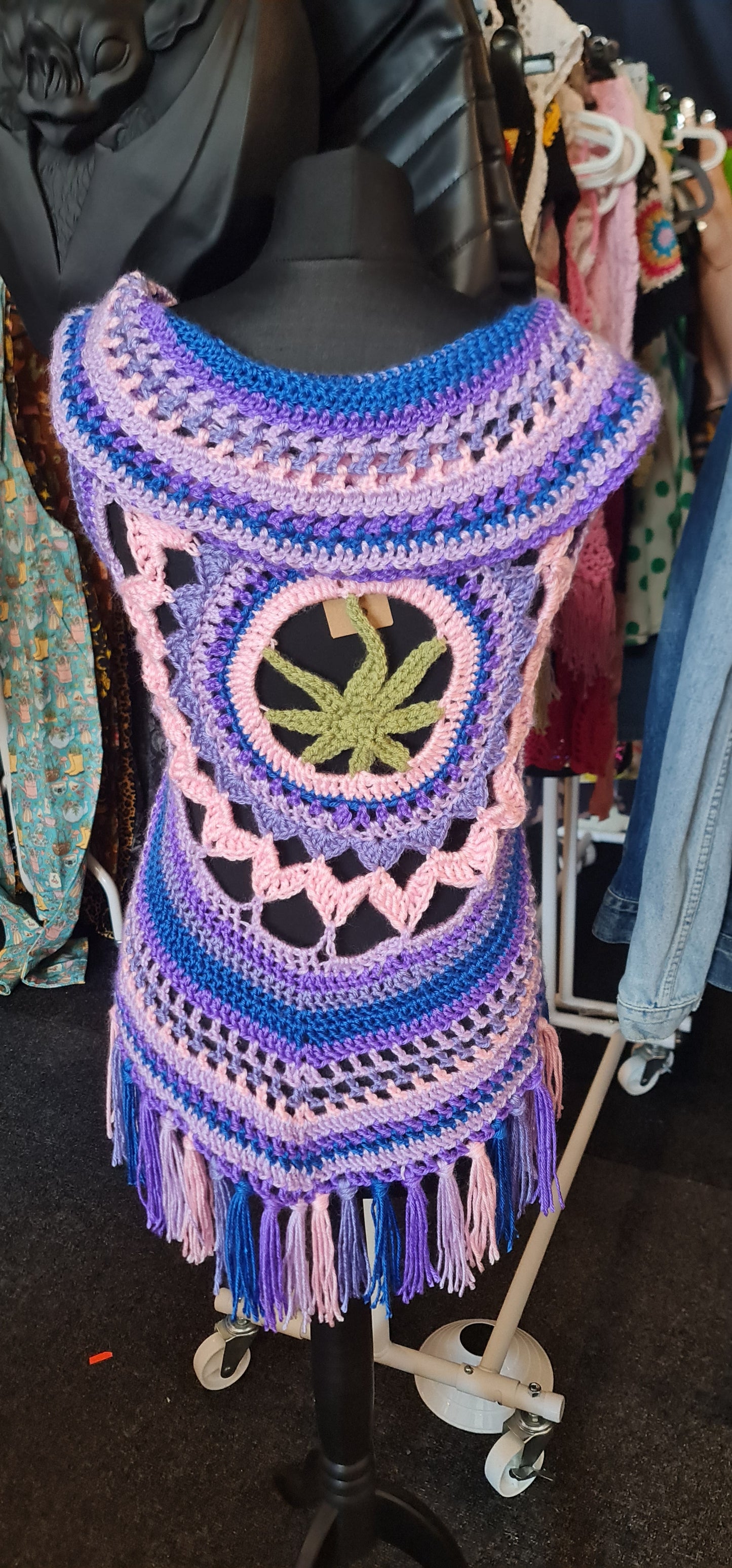 Crochet Festival Boho Vest – Mandala Leaf Pattern, Vintage Style