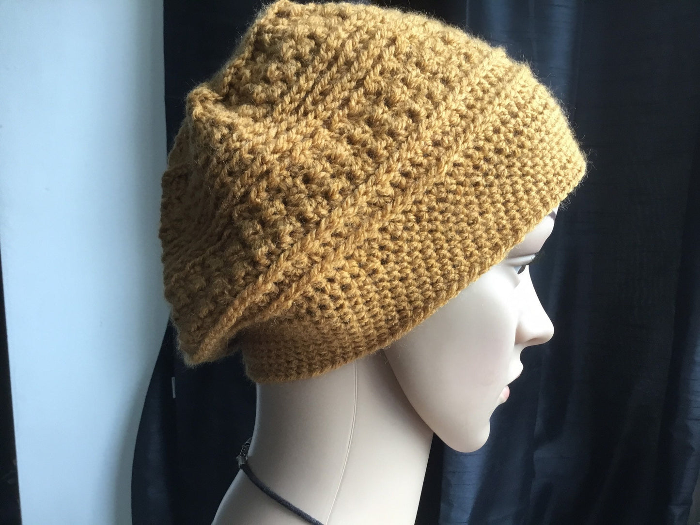 Beanie with “handmade” label