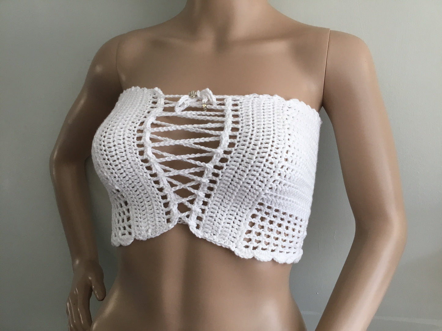 Basque style tube top