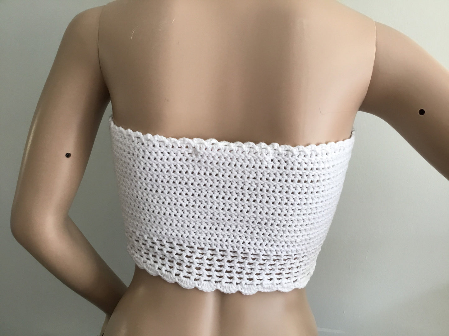 Basque style tube top